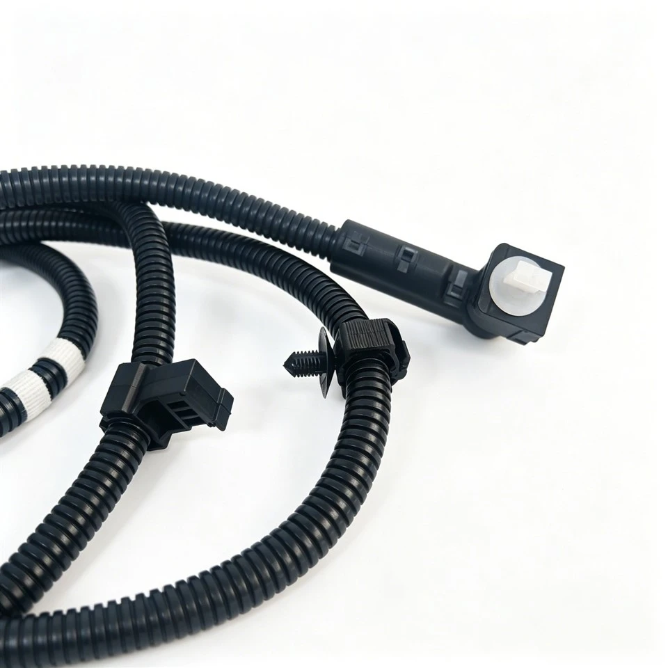9074700100 OEM Standard Urea Heated Hose For 2021 Mercedes-Benz Diesel Exhaust Fluid Systems factory